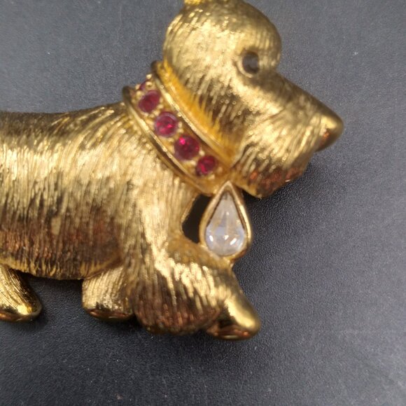 Signed NAPIER Scottish Terrier Dog Brooch with Pink Clear Crystals Gold plated - Picture 2 of 4